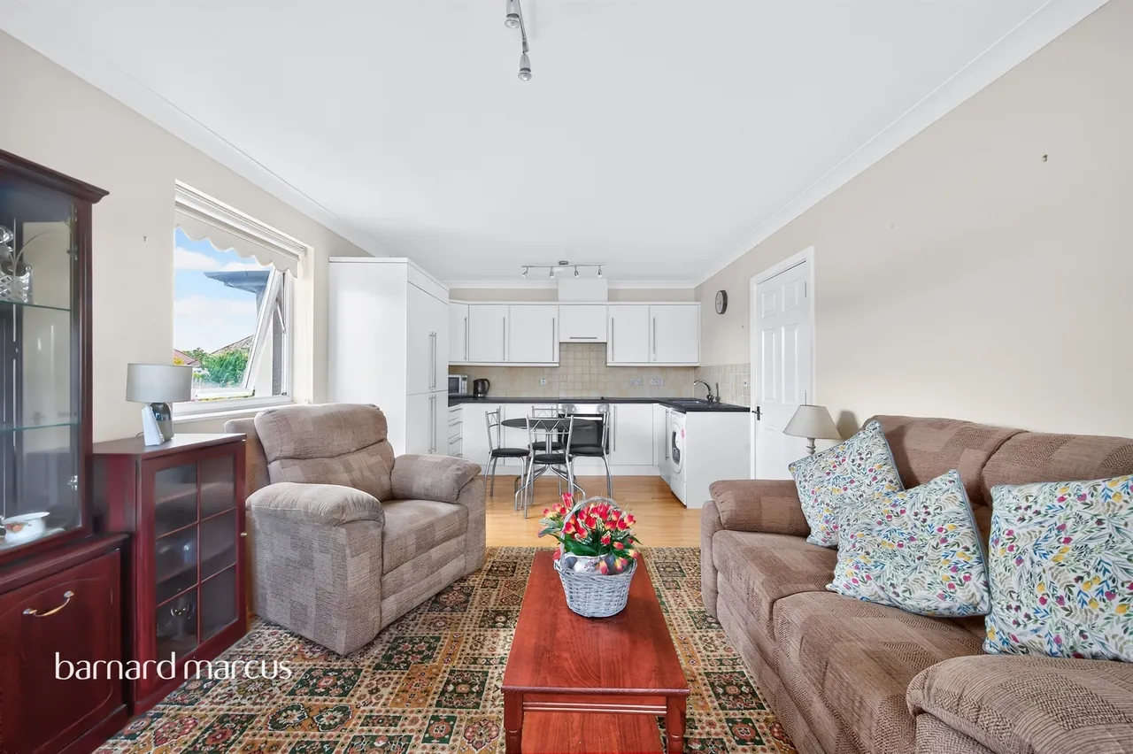 London Road, Cheam, SM3, photo 6