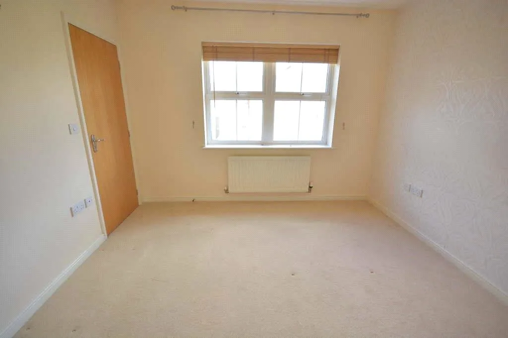 Horton Crescent, Epsom, KT19, photo 7