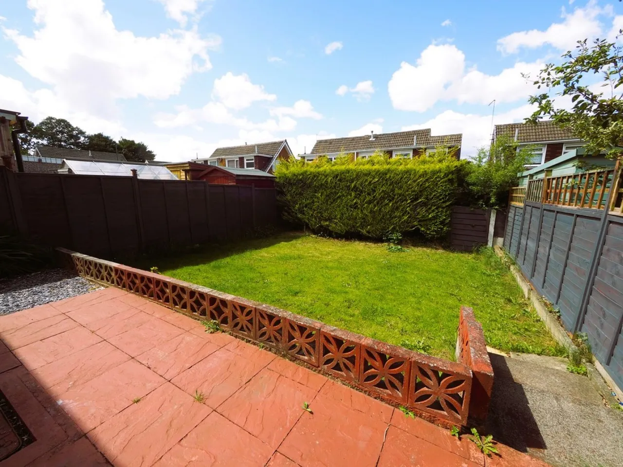 Aldenham Road, Guisborough, photo 12