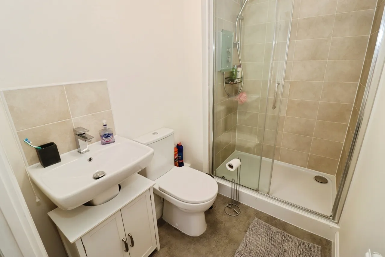 Cater Drive, Yate, Bristol, Gloucestershire, BS37, photo 14