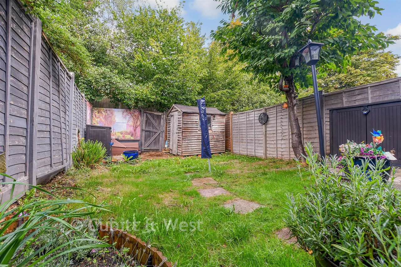 Woodcrest Walk, Reigate, RH2, photo 12