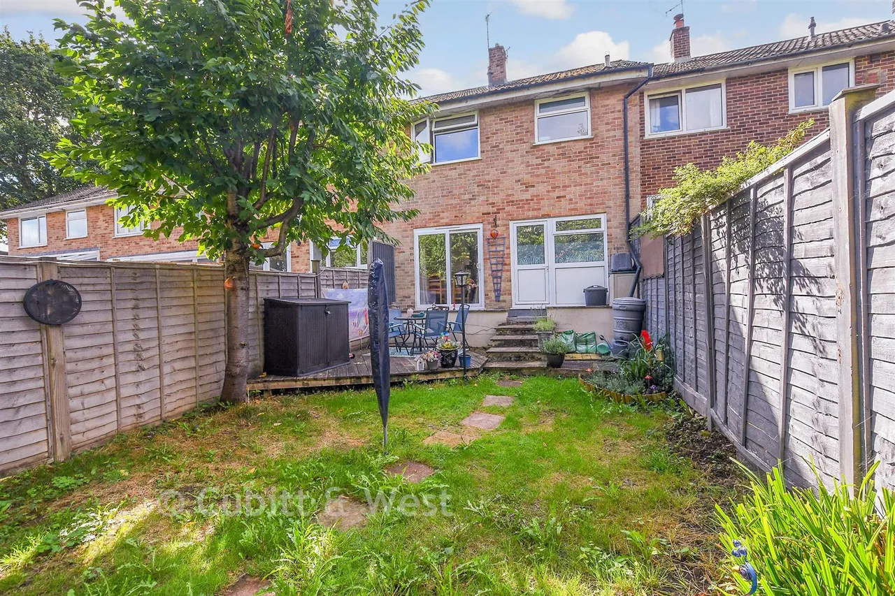 Woodcrest Walk, Reigate, RH2, photo 15