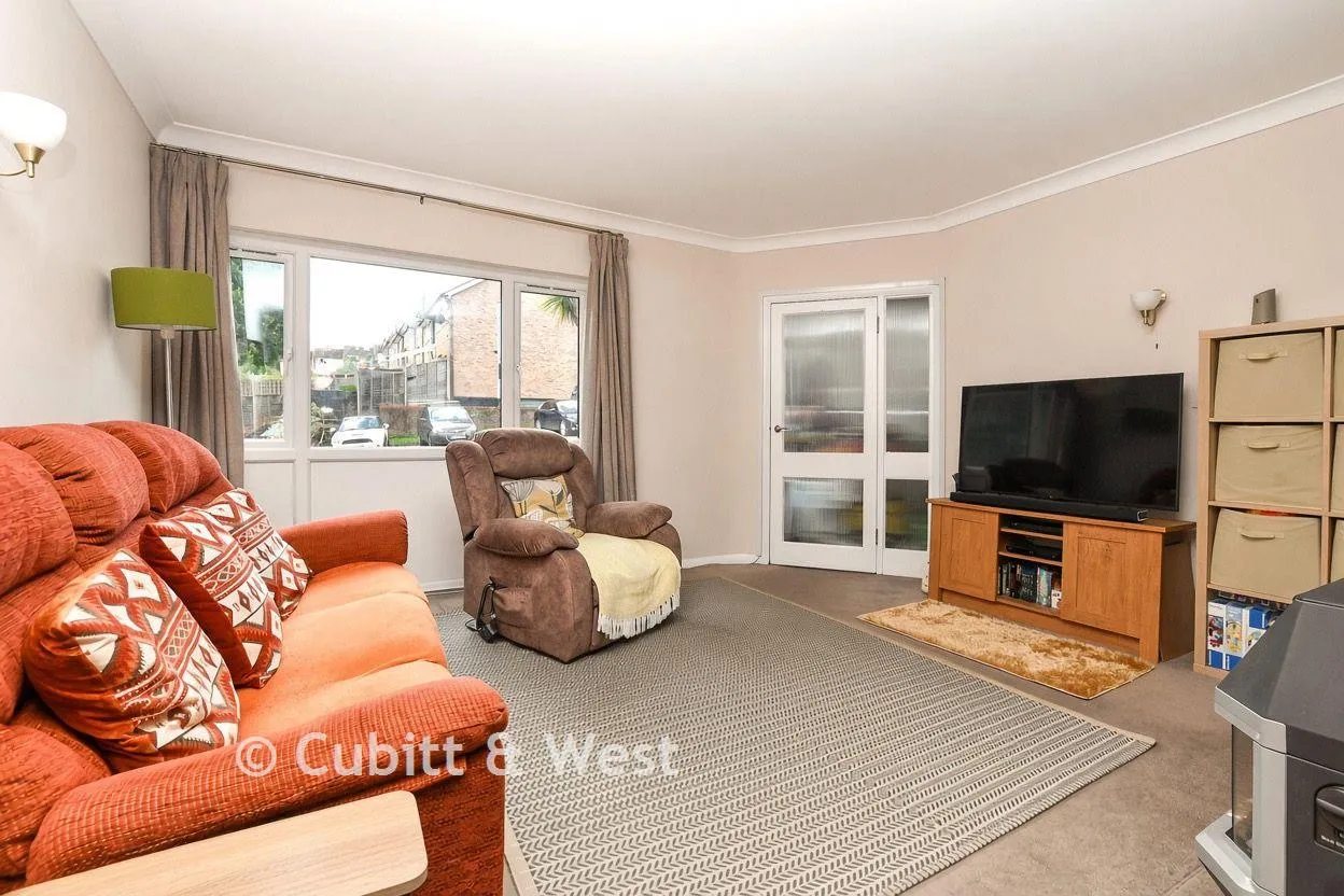 Woodcrest Walk, Reigate, RH2, photo 2