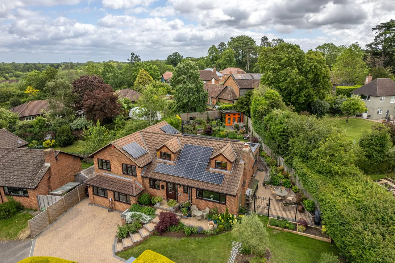 Waverley Close, Odiham, Hook, RG29 1AT, photo 26