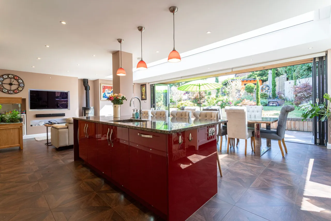 Waverley Close, Odiham, Hook, RG29 1AT, photo 2