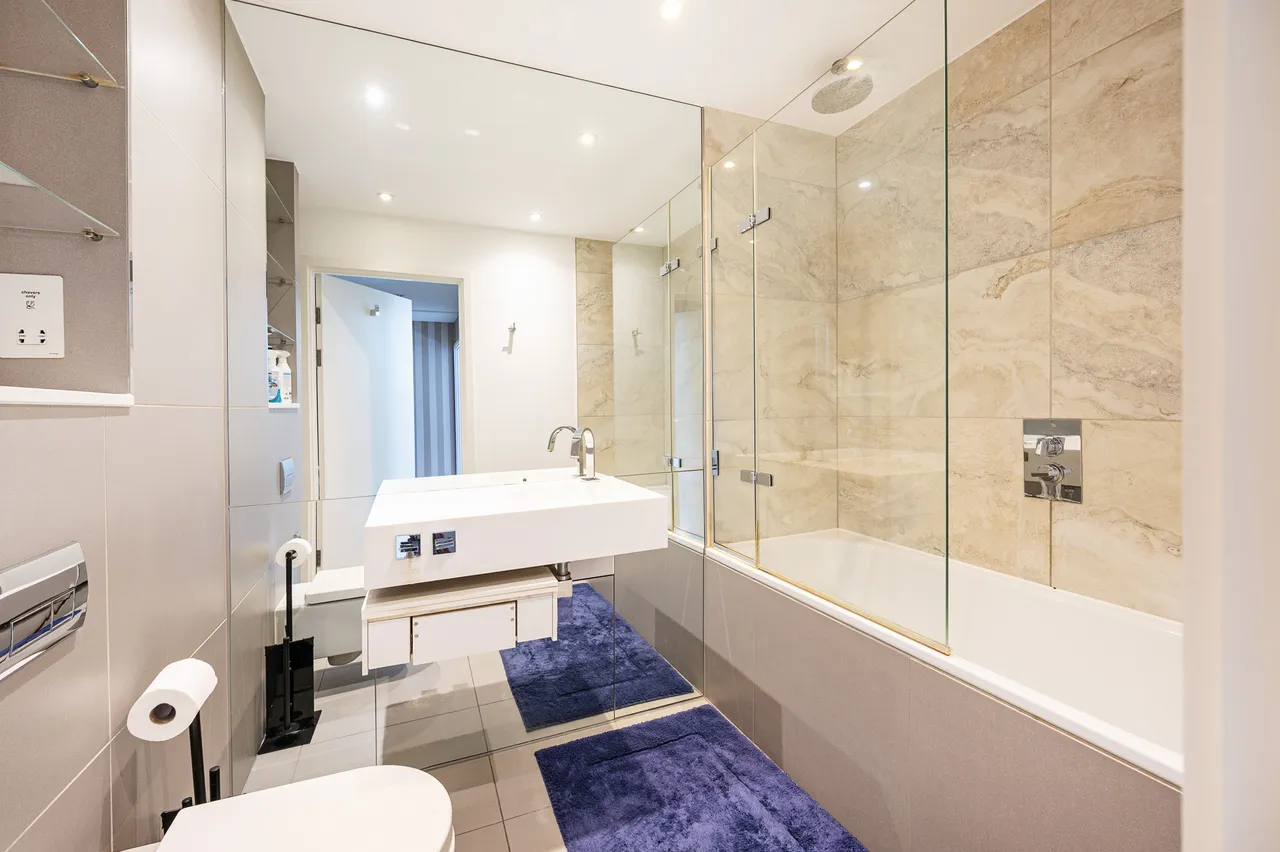 176 Dance Square, London, photo 5