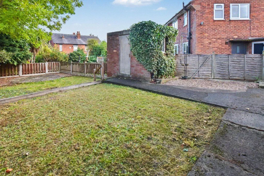 Stonebridge Grove, Leeds, LS12, photo 14