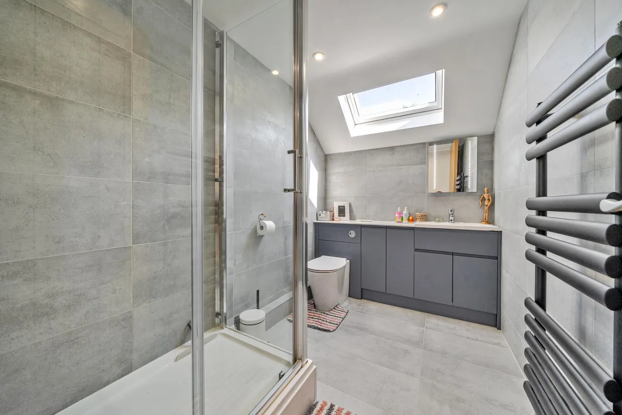 Sheepwash Court, Basingstoke, RG24, photo 10