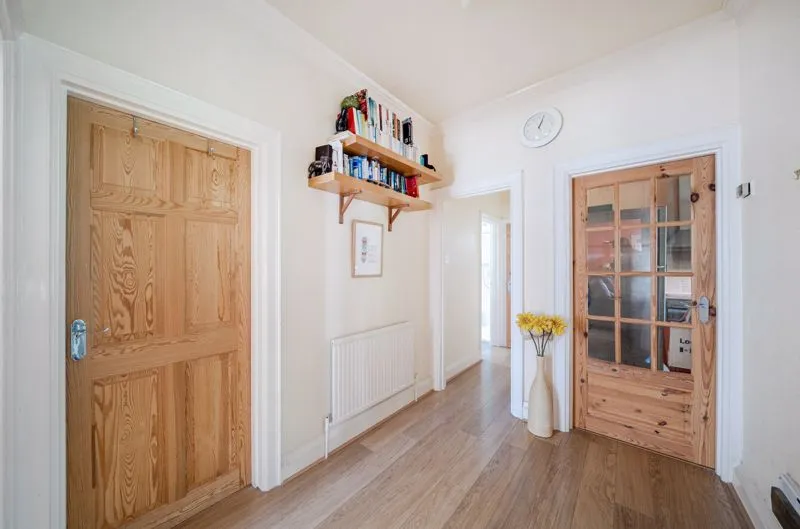 2 Russell Hill, Purley CR8 2JA, photo 10