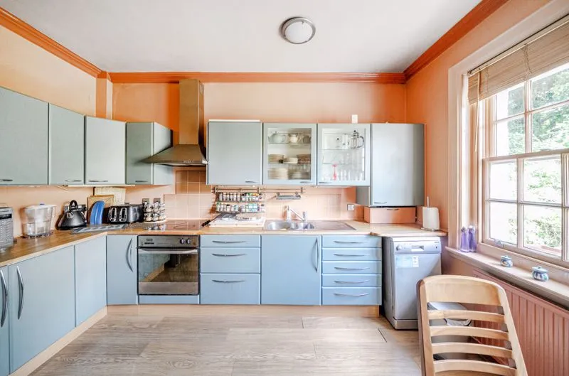 2 Russell Hill, Purley CR8 2JA, photo 5