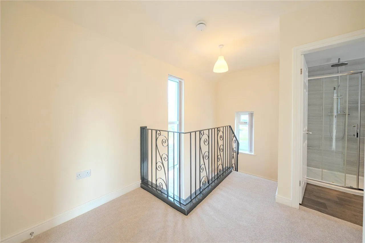 Woodhall Park Drive, Stanningley, LS28, photo 19
