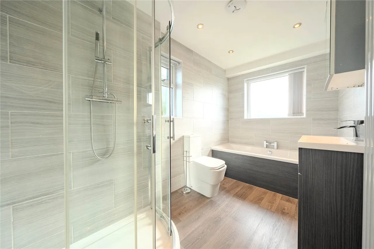 Woodhall Park Drive, Stanningley, LS28, photo 9