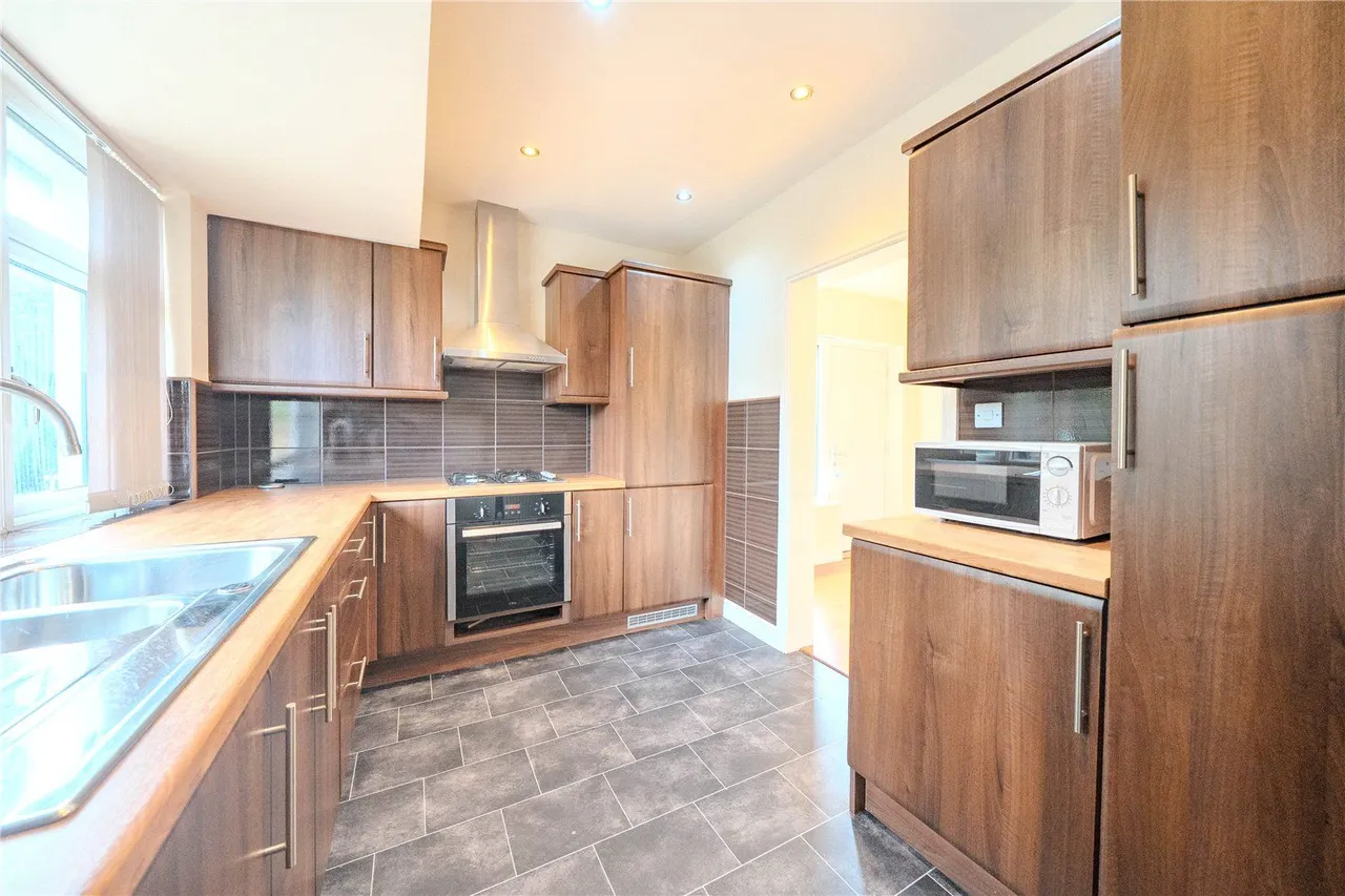 Woodhall Park Drive, Stanningley, LS28, photo 5