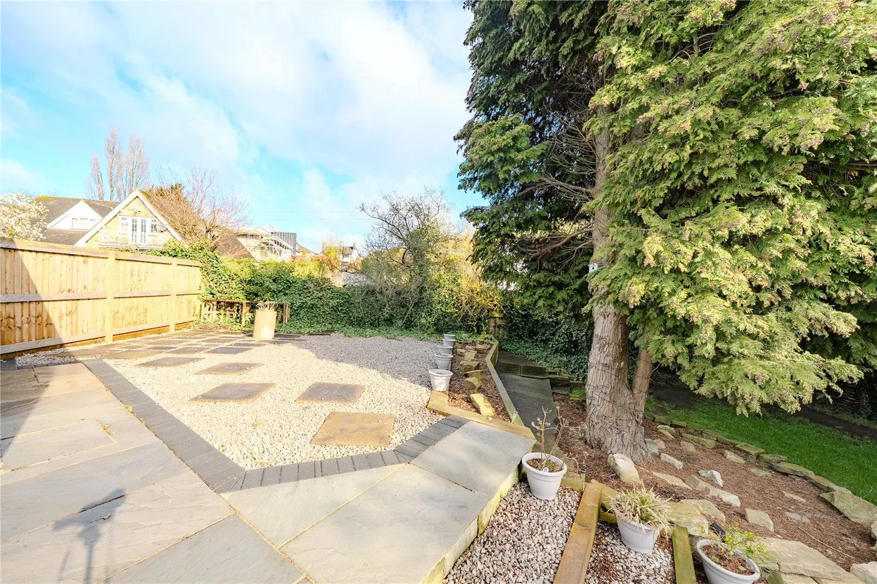 Woodhall Park Drive, Stanningley, LS28, photo 11