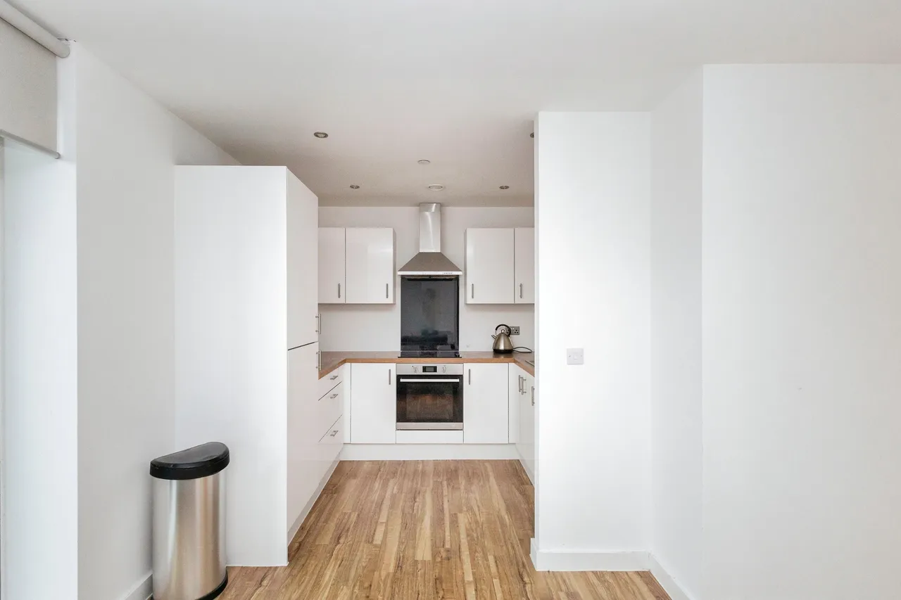 Michigan Point Tower, 11 Michigan Avenue, Salford, Greater Manchester, M50, photo 3