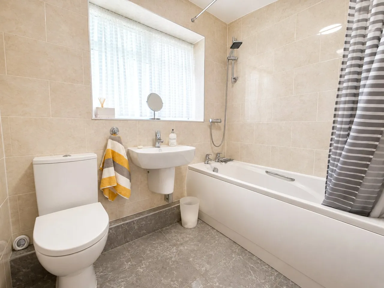Lang Lane, West Kirby, CH48, photo 12