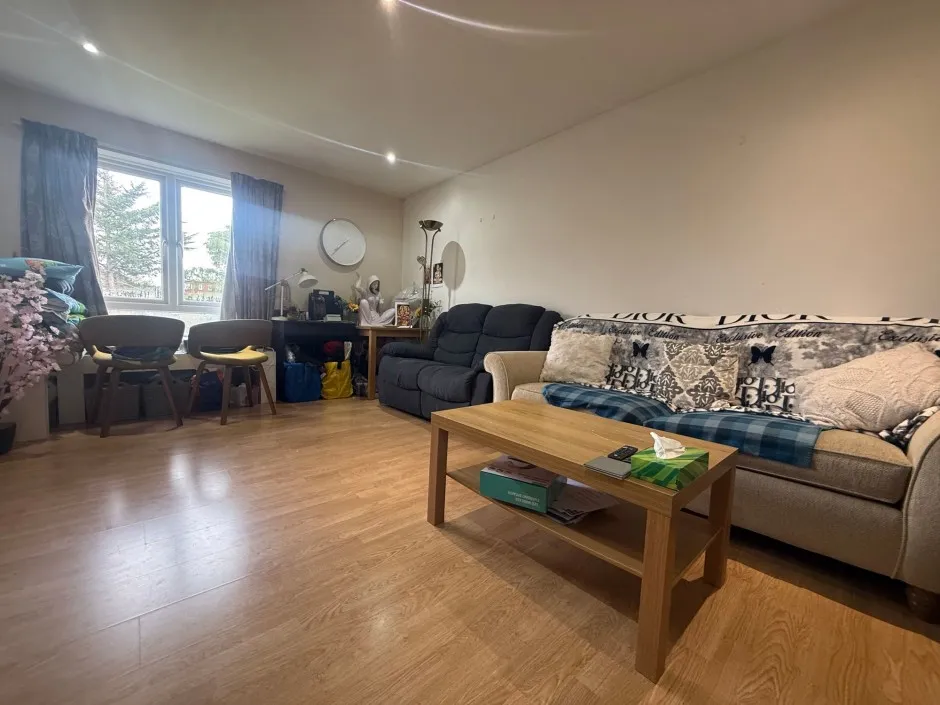 Hatton Grove, West Drayton, UB7, photo 5