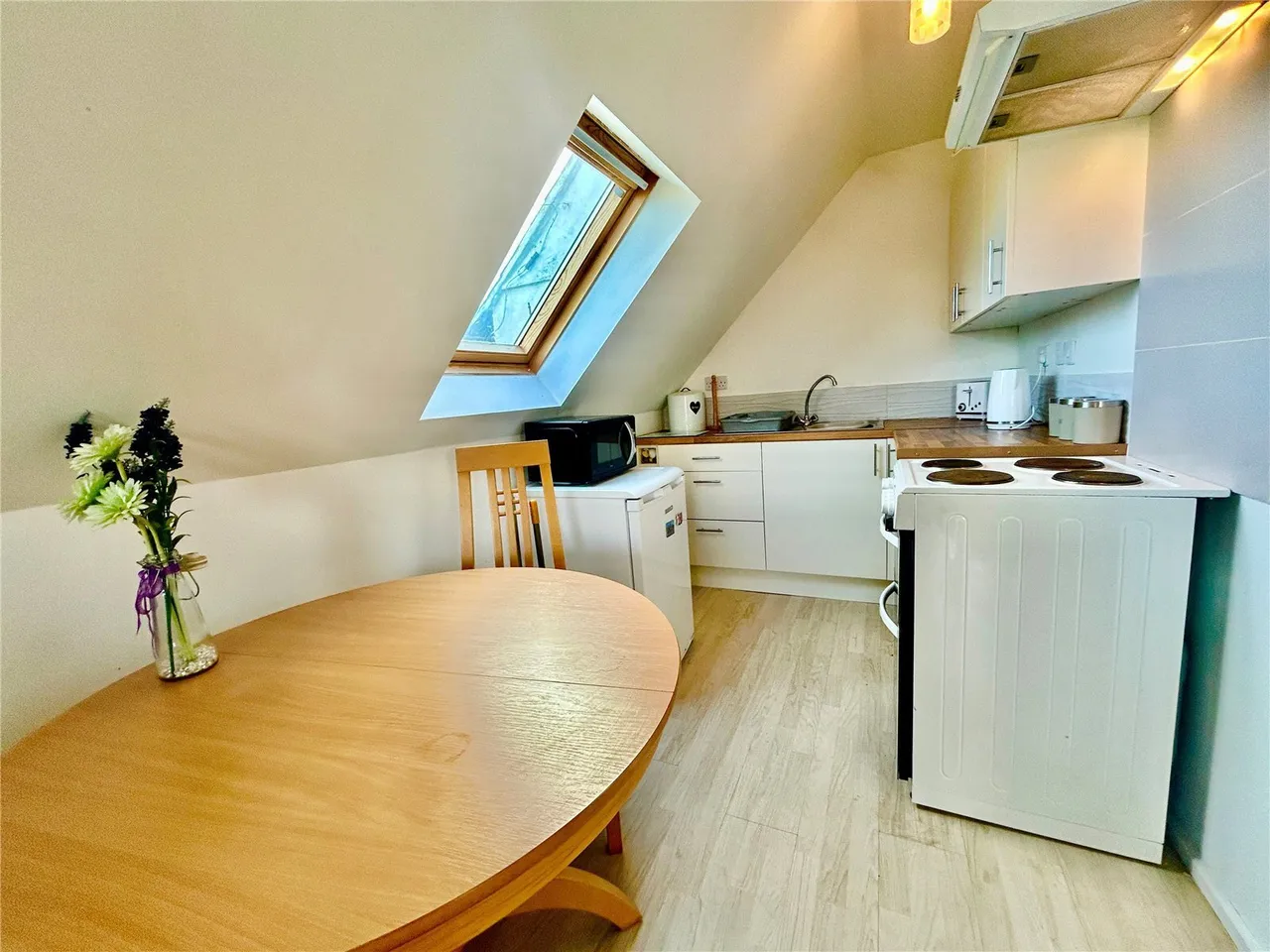 Brynsiencyn, Sir Ynys Mon, LL61, photo 8