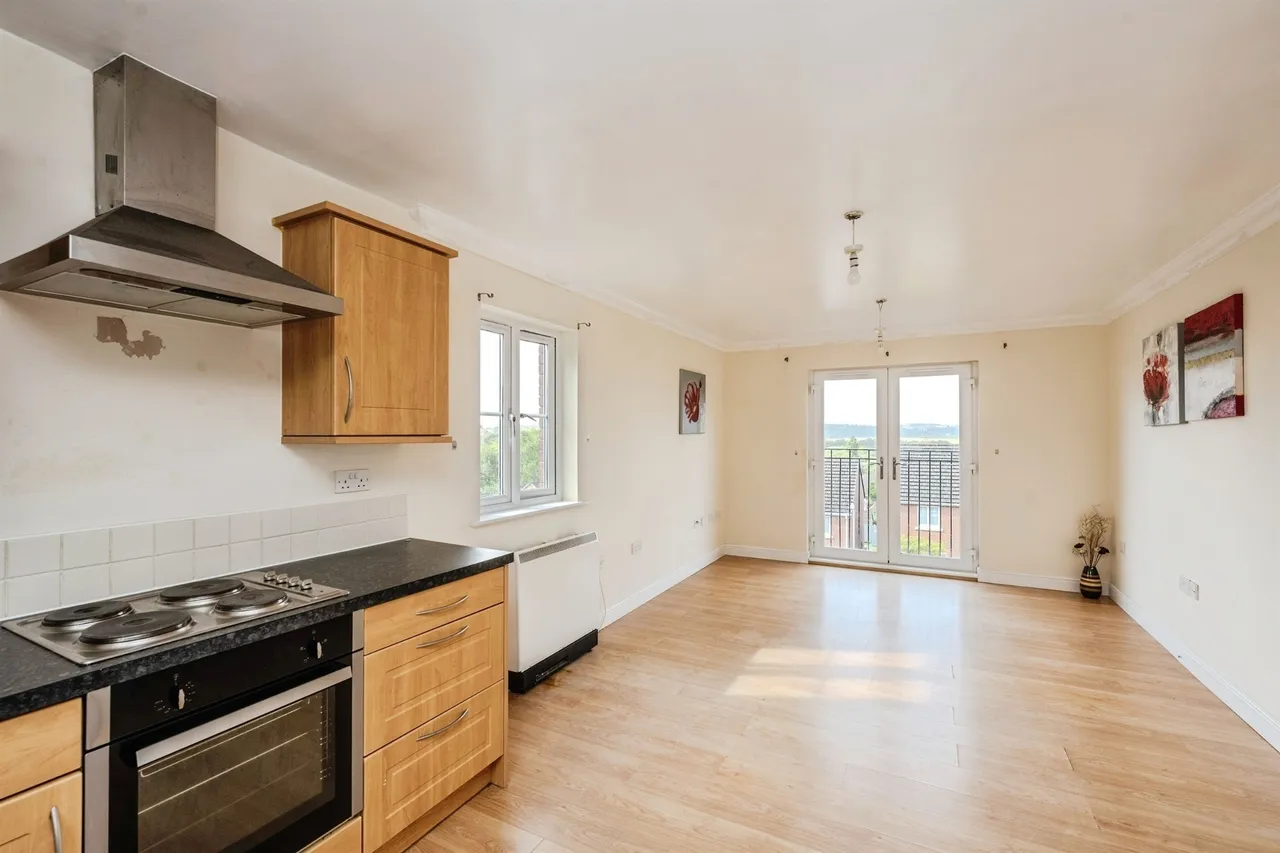 Geraint Jeremiah Close, Neath, SA11, photo 2