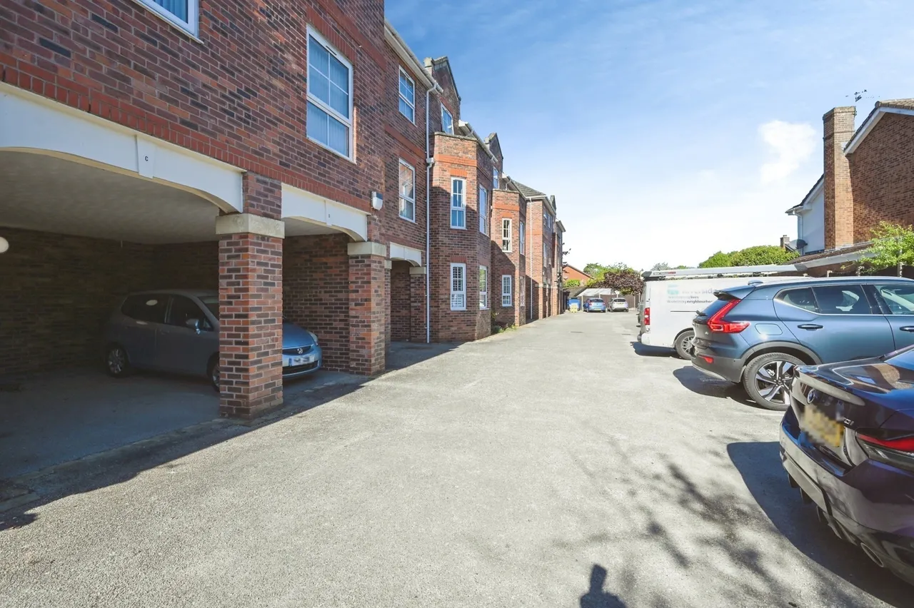 The Parchments, Newton-le-Willows, Merseyside, WA12, photo 2