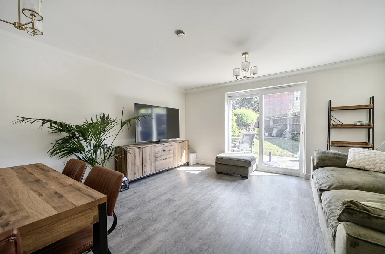 Poperinghe Way, Arborfield, Reading, Berkshire, RG2 9LW, photo 2