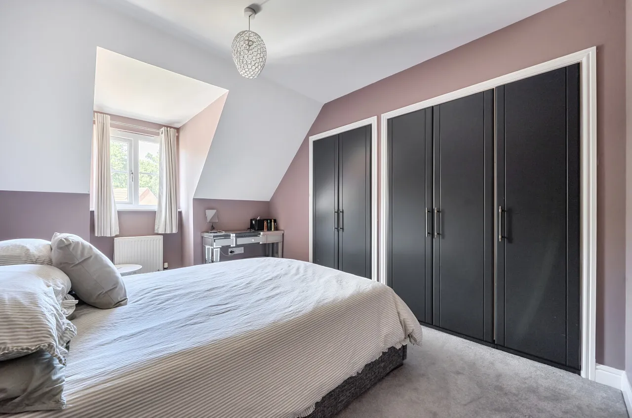 Poperinghe Way, Arborfield, Reading, Berkshire, RG2 9LW, photo 5