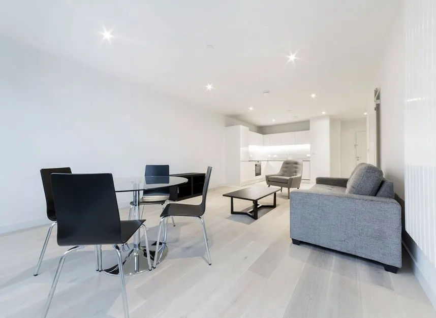 Flagship House, Royal Wharf, E16, photo 3