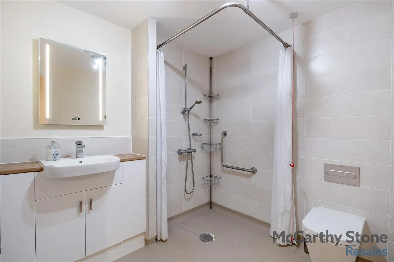 Wood Road, Wolverhampton, WV6, photo 13
