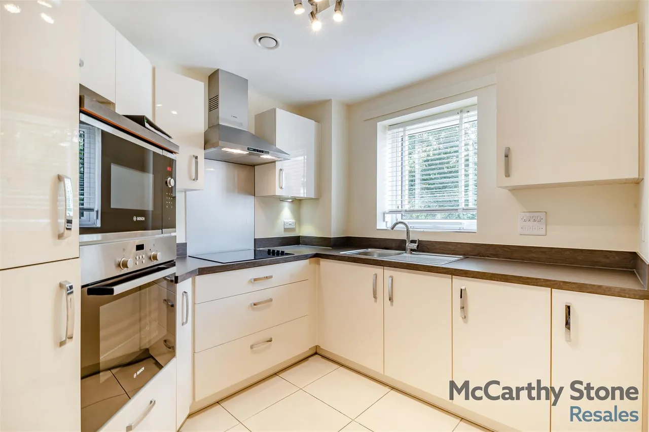 Wood Road, Wolverhampton, WV6, photo 8