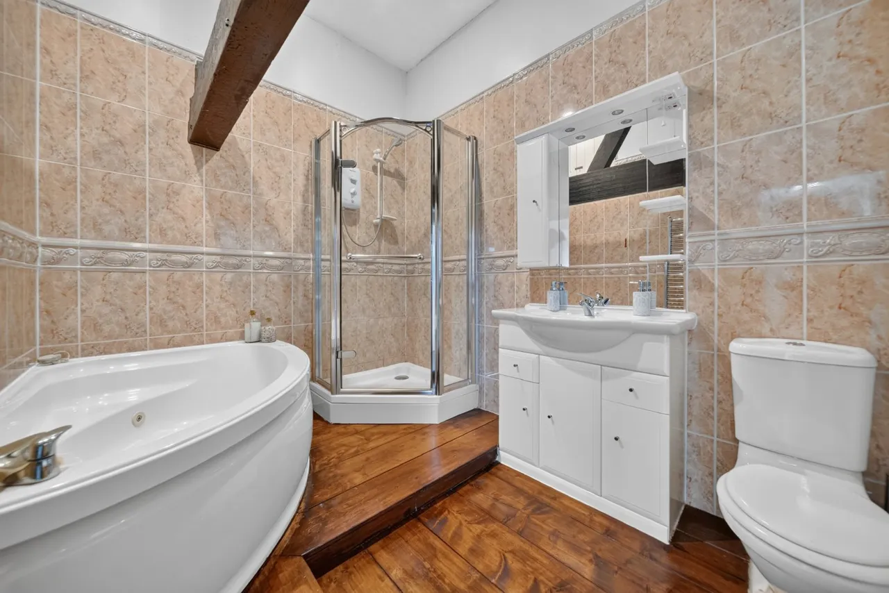 Cowling, Keighley, BD22, photo 16