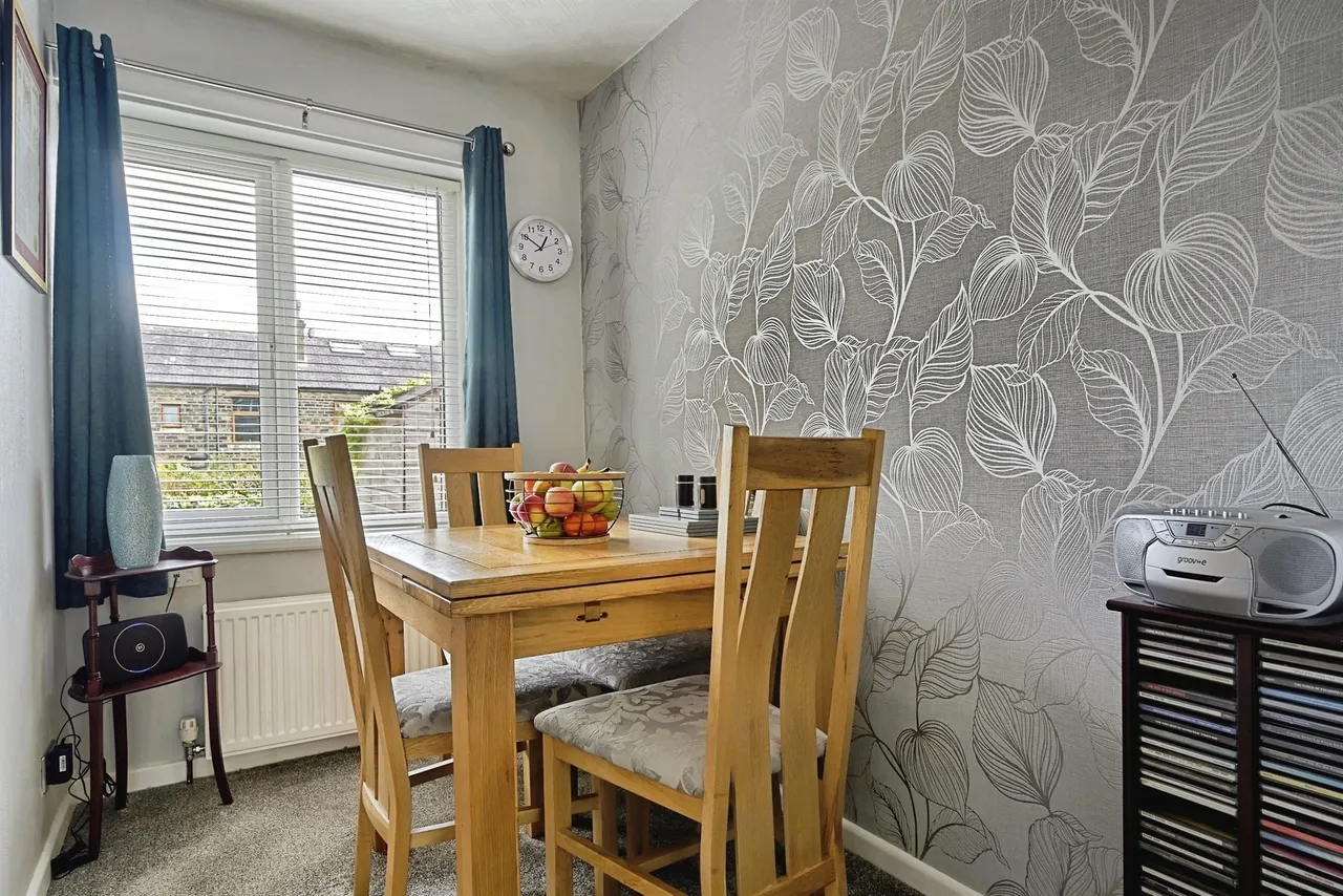 Thorne Street, Holywell Green, Halifax, photo 7