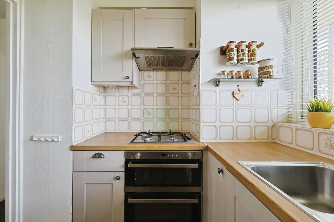 Watford Close, London, SW11, photo 5