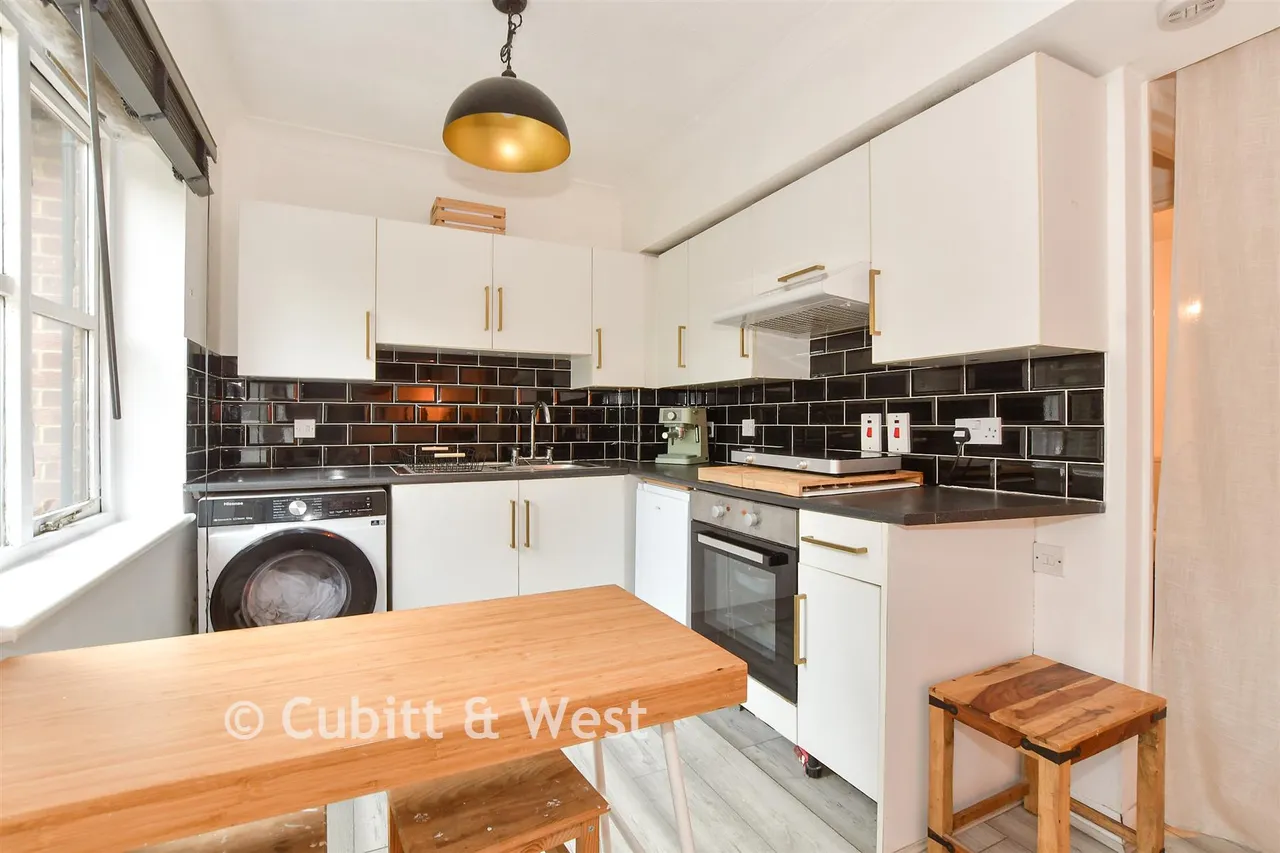 1 bed flat for sale, Lewis Road, Sutton, SM1