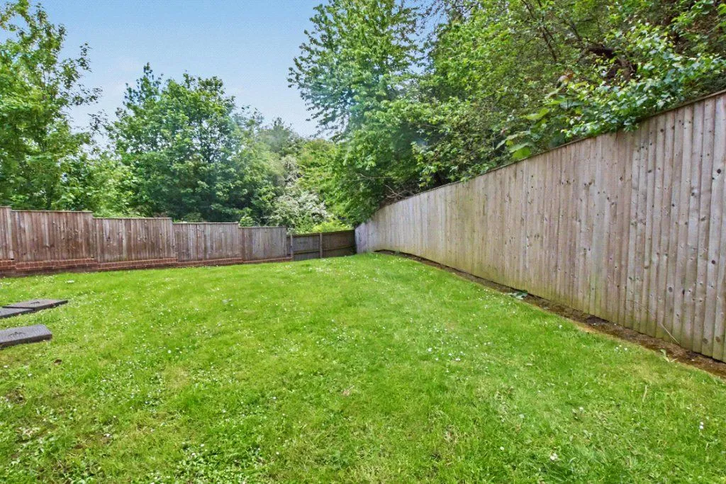 Whitstable Mews, Wortley, LS12, photo 9