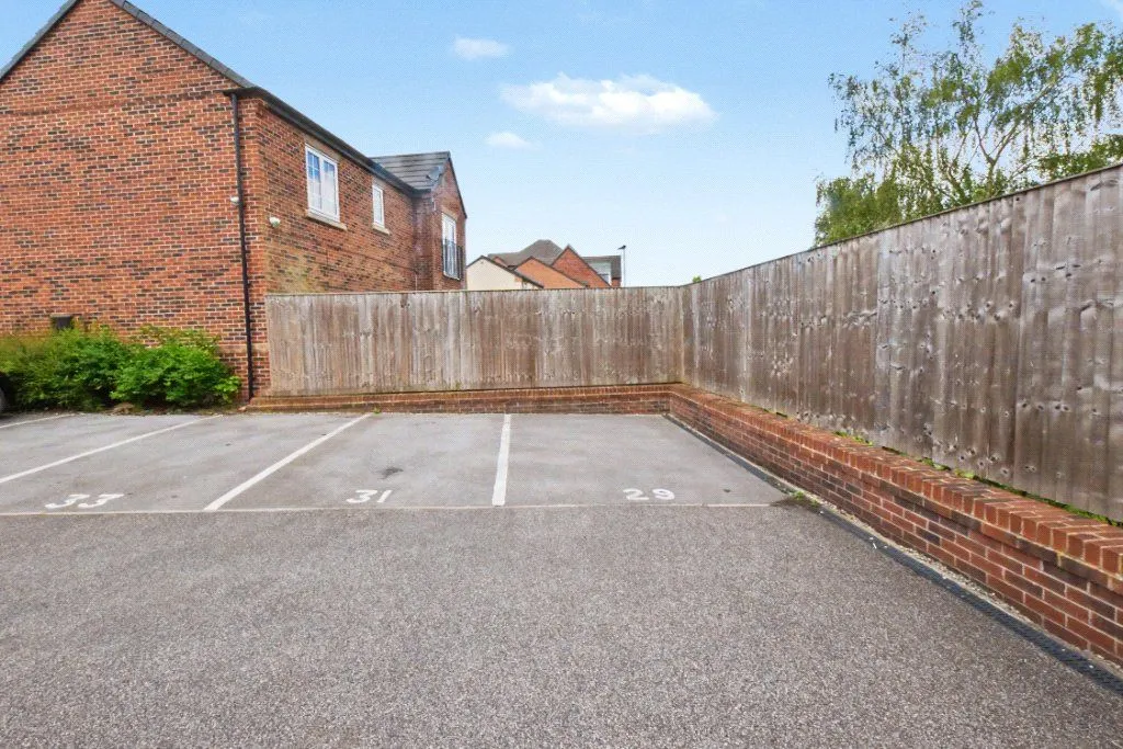 Whitstable Mews, Wortley, LS12, photo 10