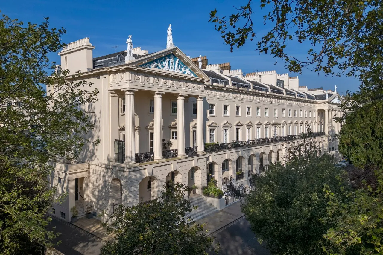 7 bed property for sale — Hanover Terrace, Regent's Park, London, NW1 4RJ
