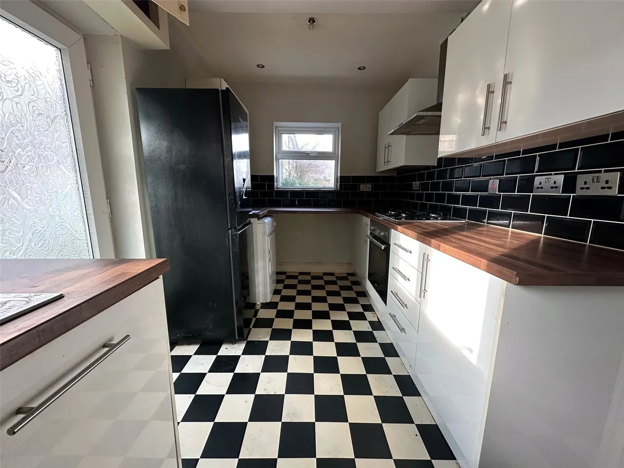 Sixth Avenue, Clipstone Village, Mansfield, Nottinghamshire, NG21, photo 2