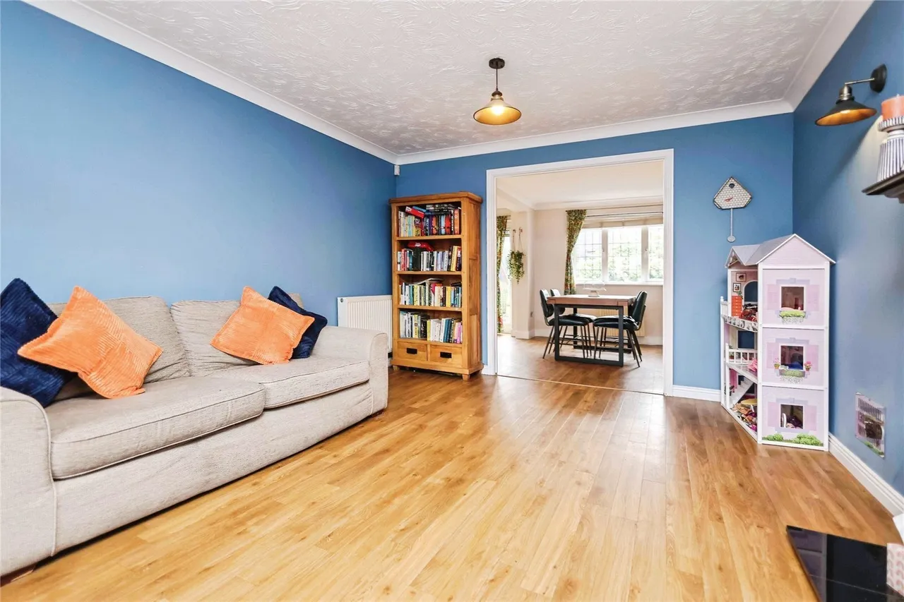 Maple Leaf Drive, Marston Green, B37, photo 4