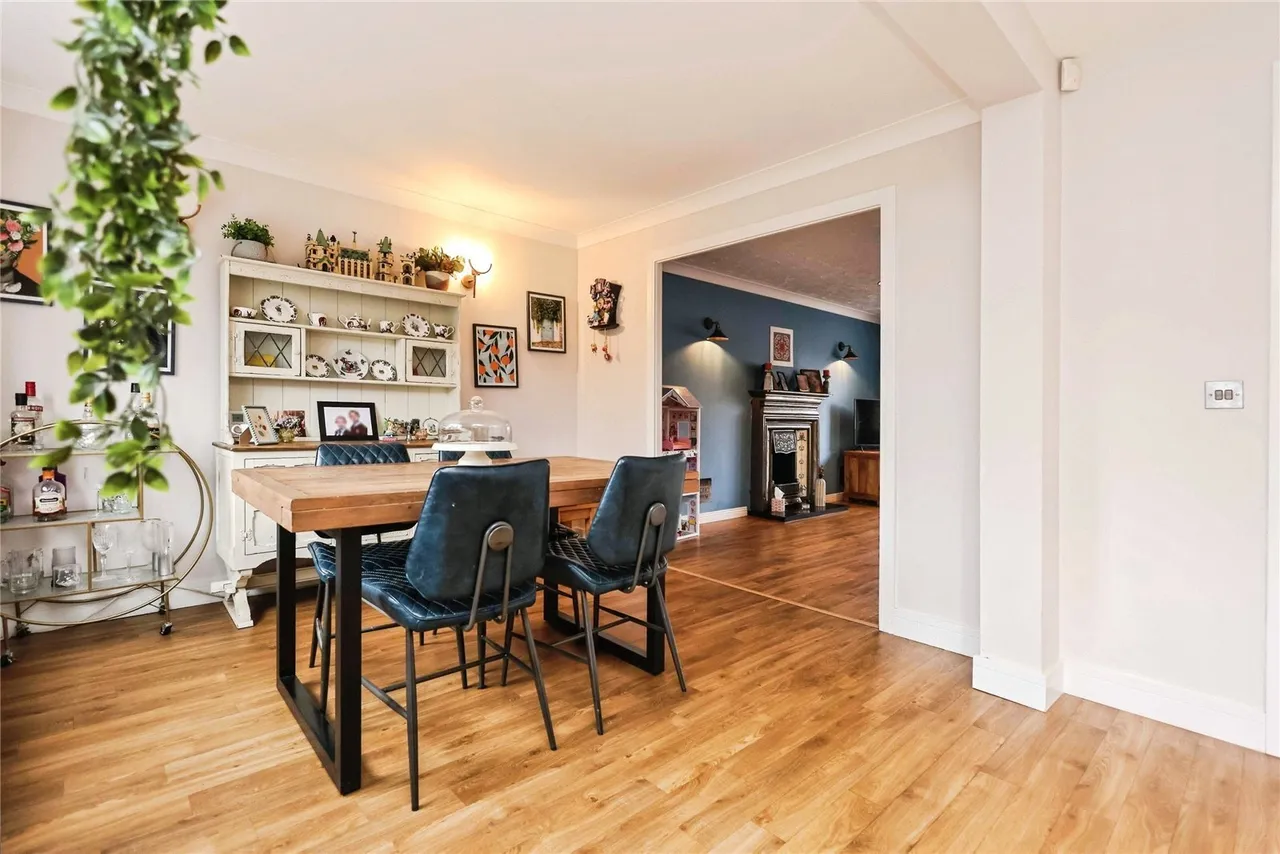 Maple Leaf Drive, Marston Green, B37, photo 5