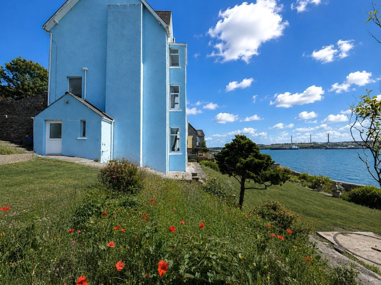5 bed house for sale, Pier Road, Milford Haven, SA73