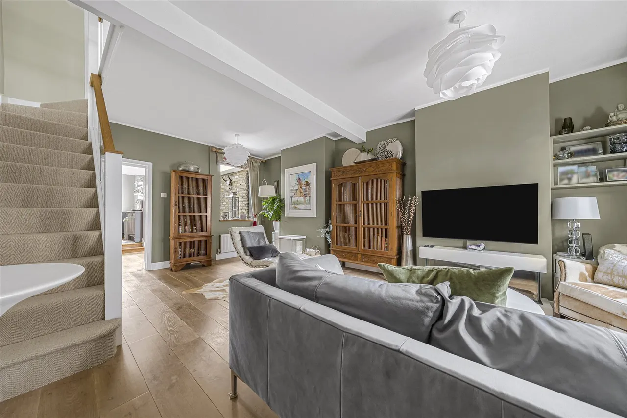 York Road, Teddington, TW11, photo 4