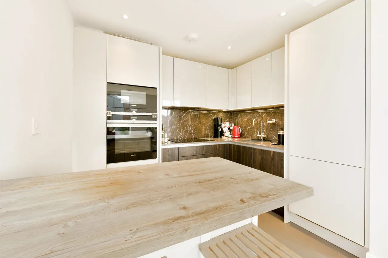 Apartment 601, 1 Espalier Gardens, LONDON, photo 4