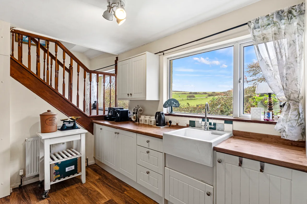 Palmwydd, Ogmore-by-Sea, Bridgend, CF32, photo 3