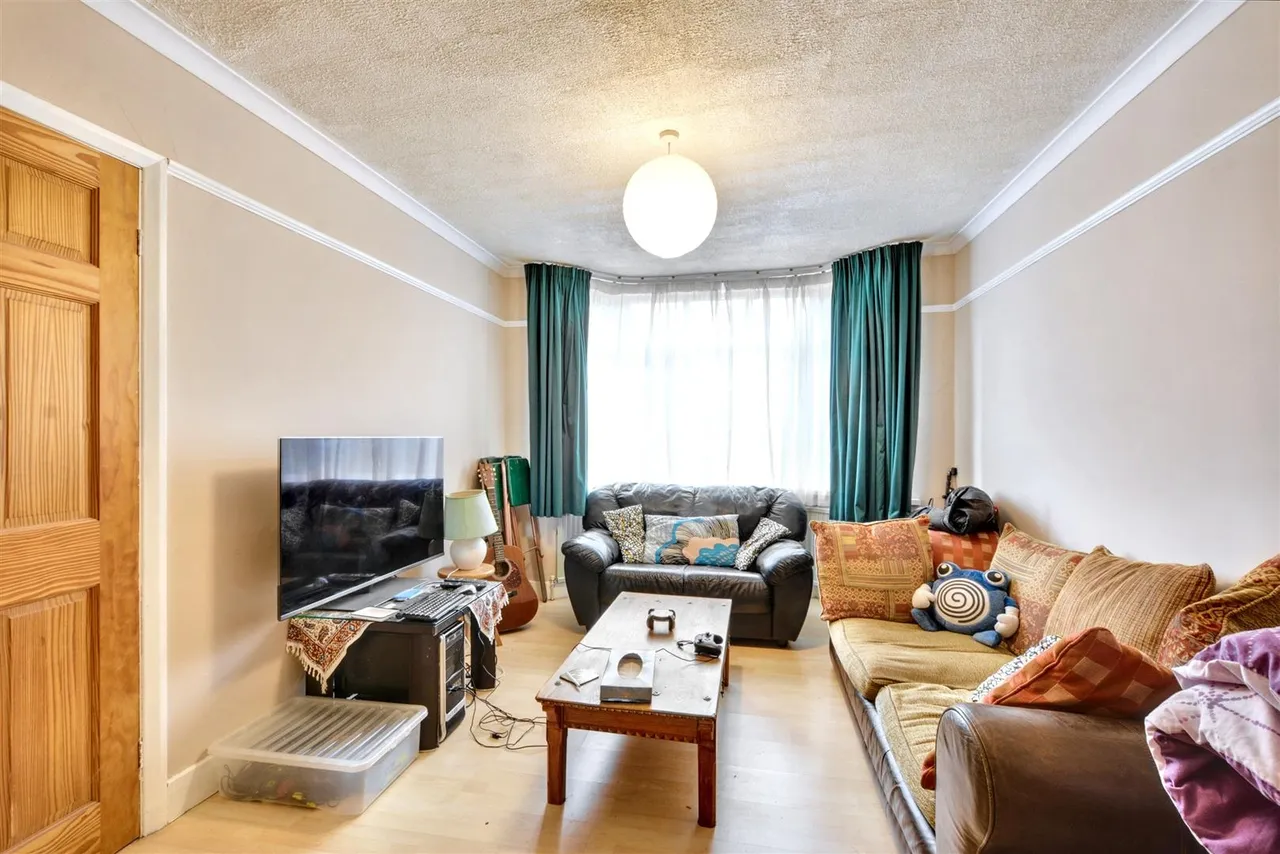East Crescent, Beeston Rylands, NG9, photo 6