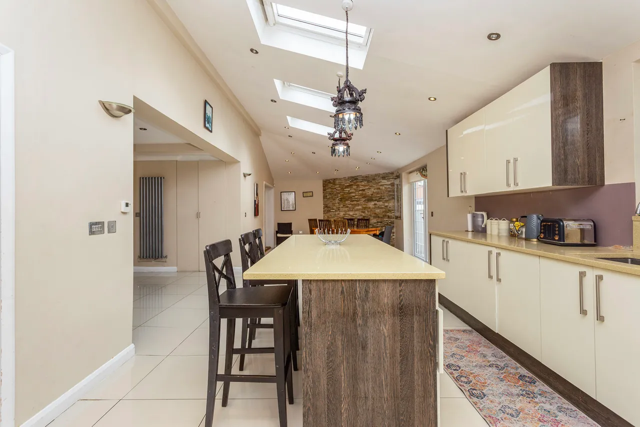 Swakeleys Road, Ickenham Fees Apply, UB10, photo 20