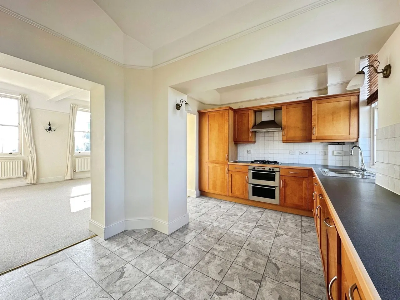 2 bed flat for sale — St. Andrews Park, Tarragon Road, Maidstone, Kent, ME16