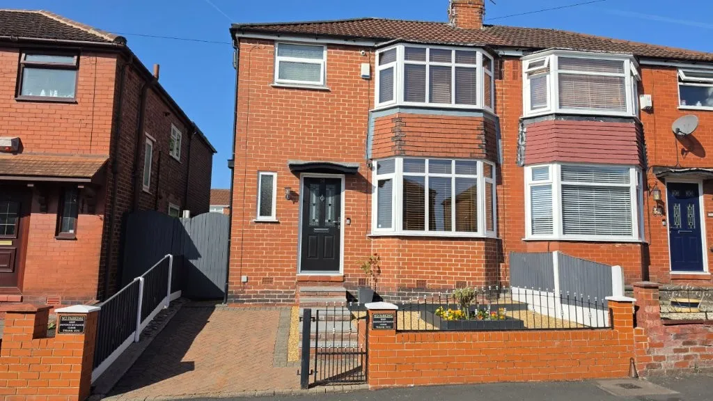 3 bed house for sale, Avonlea Road, Droylsden, M43