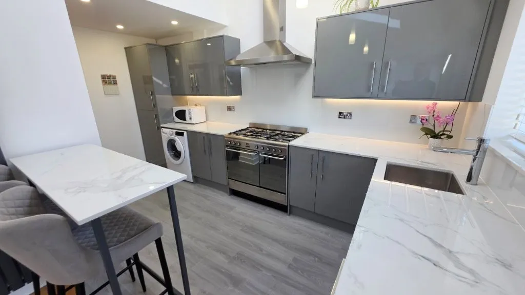 Avonlea Road, Droylsden, M43, photo 3
