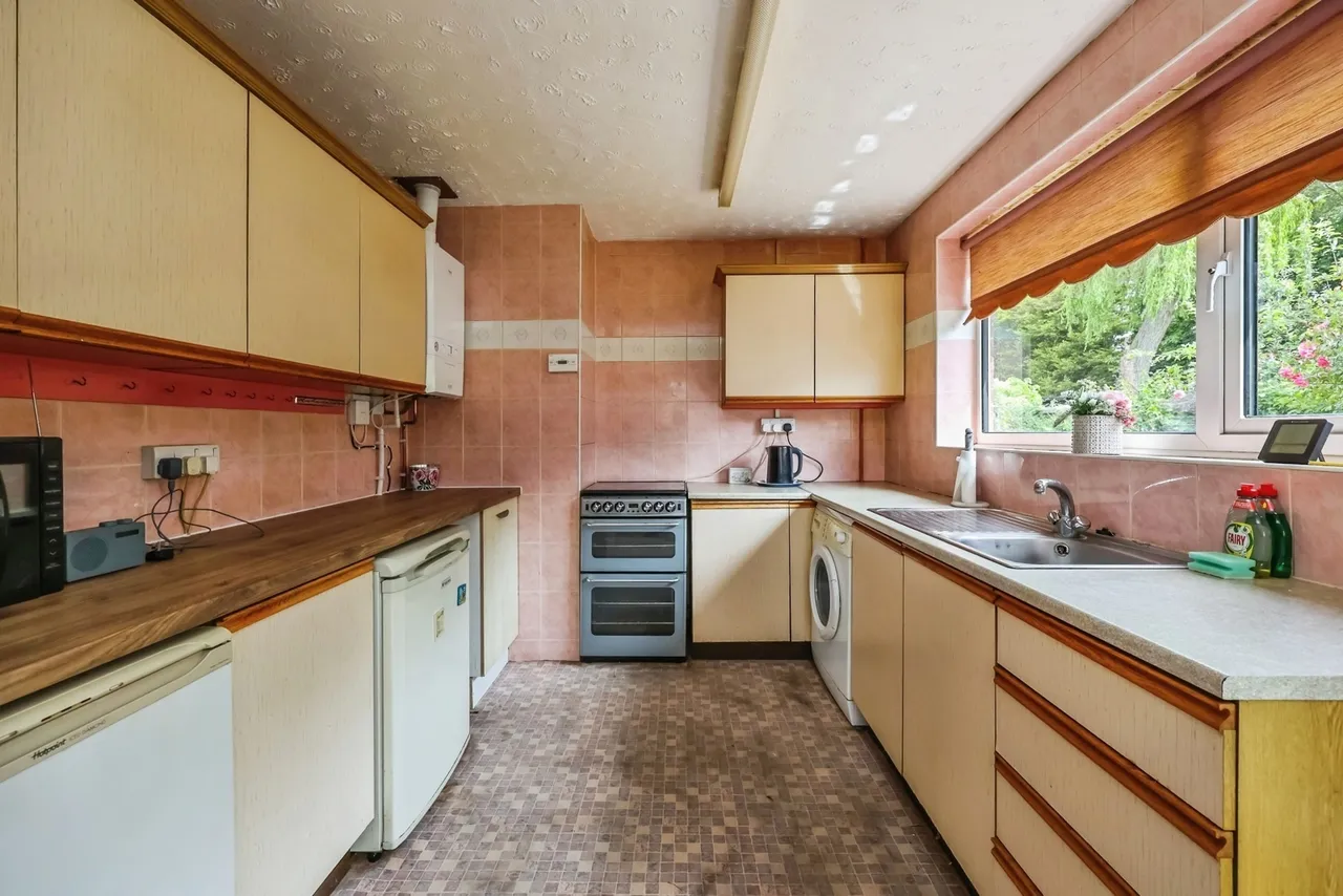 Stanthorne Close, Silverdale, Nottingham, NG11, photo 3