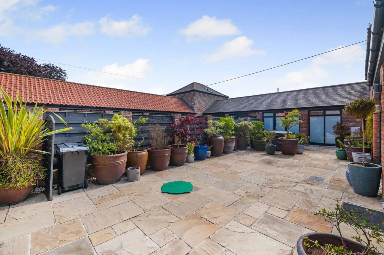 Elvington Lane, Grimston, York, North Yorkshire, YO19 5LD, photo 3